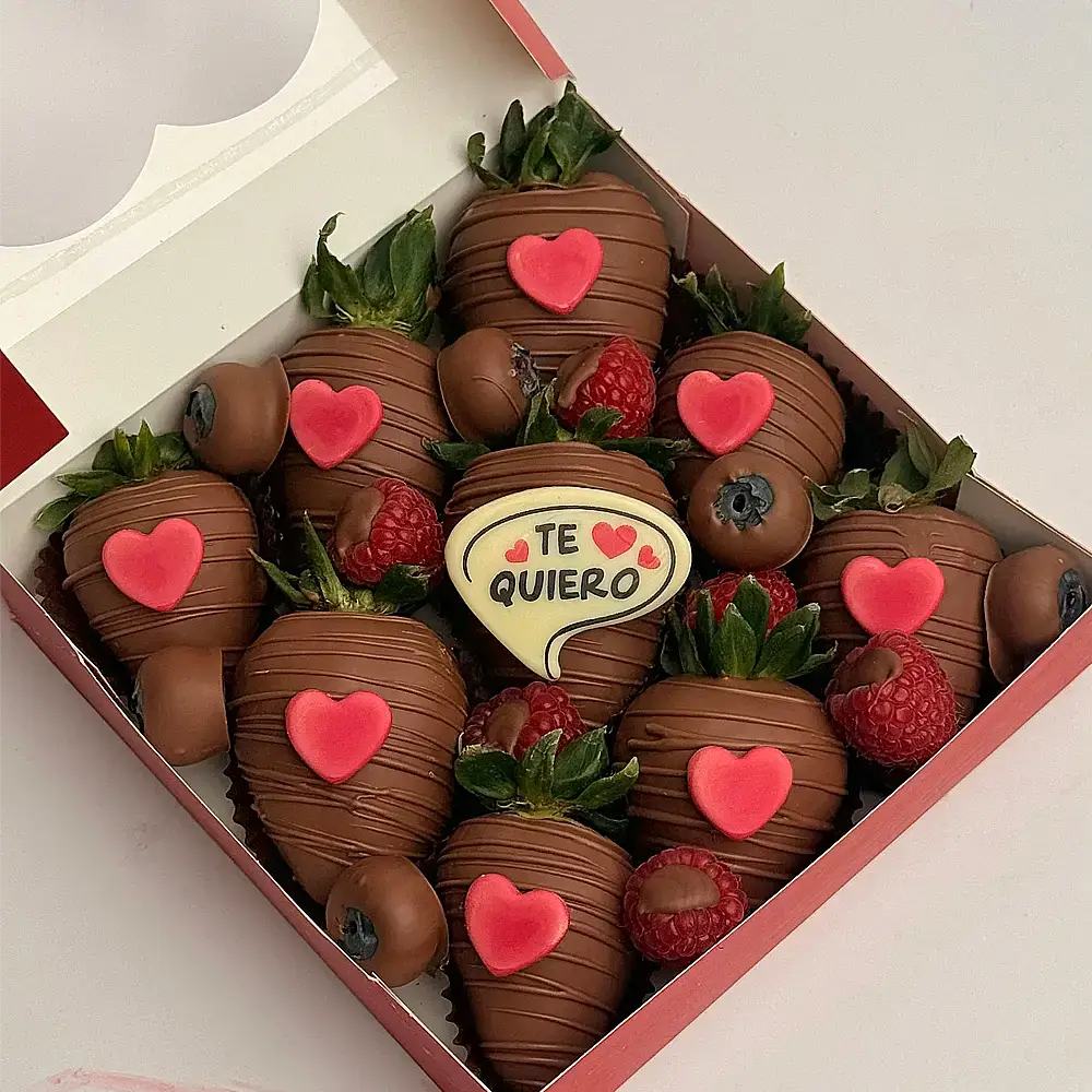 15 Peice Chocolate Strawberry Box with heart theme